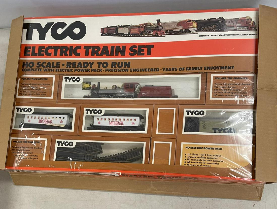 Rare Boxed Tyco HO 7575 Michelob Set (1 of 3)