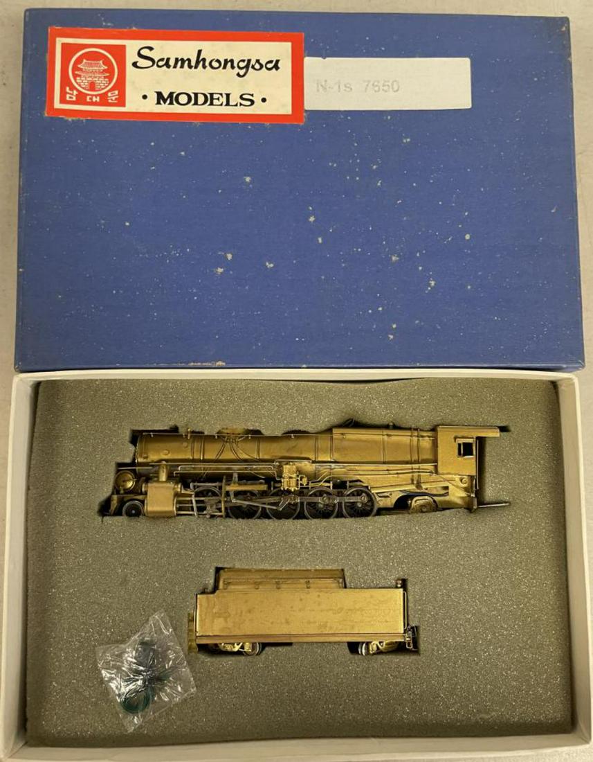 GEM Samhomgsa HO Brass PRR N1-S 2-10-2 Steamer (1 of 3)