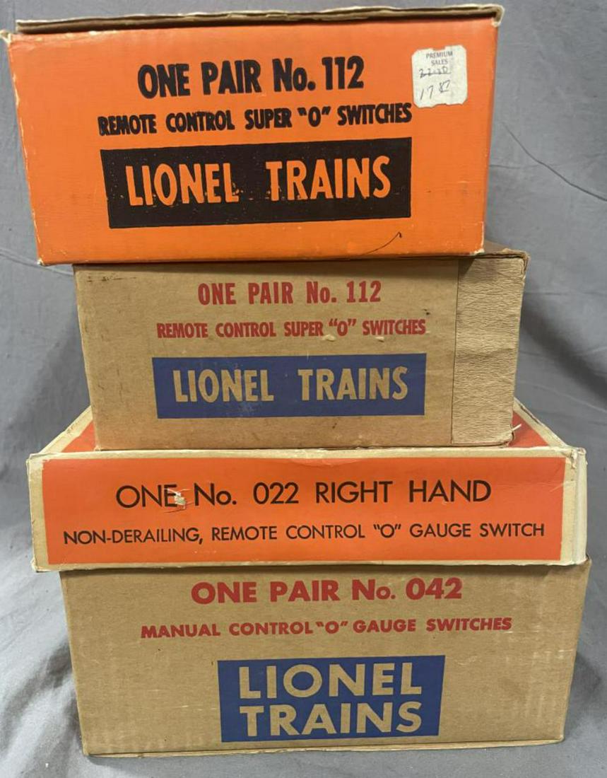4 Boxed Lionel Switches (1 of 4)