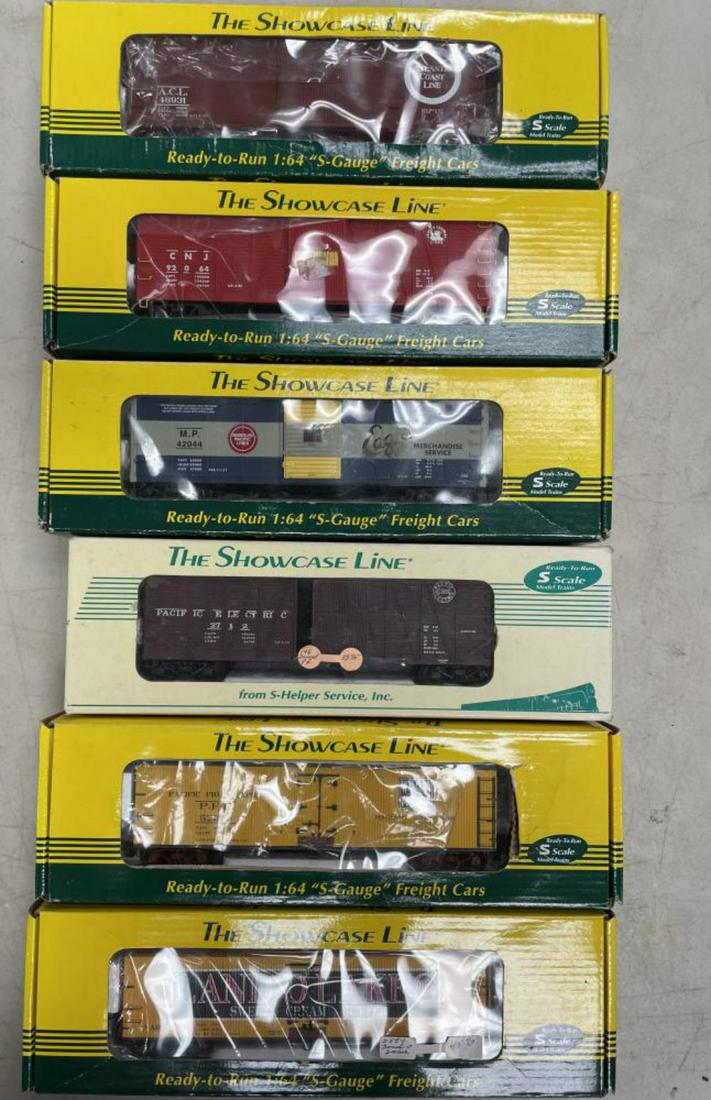 6 S Helper Showcase Freight Cars (1 of 2)