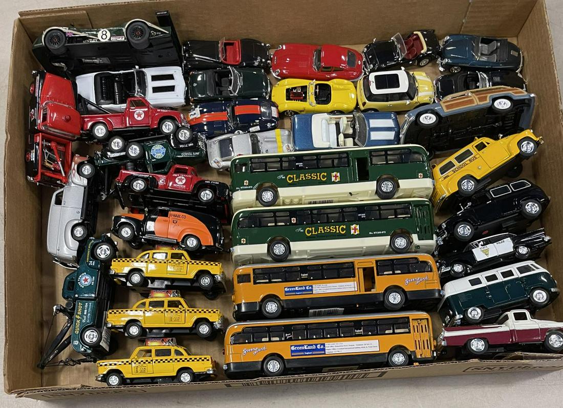 33 Assorted Boxed Diecast Vehicles (1 of 4)