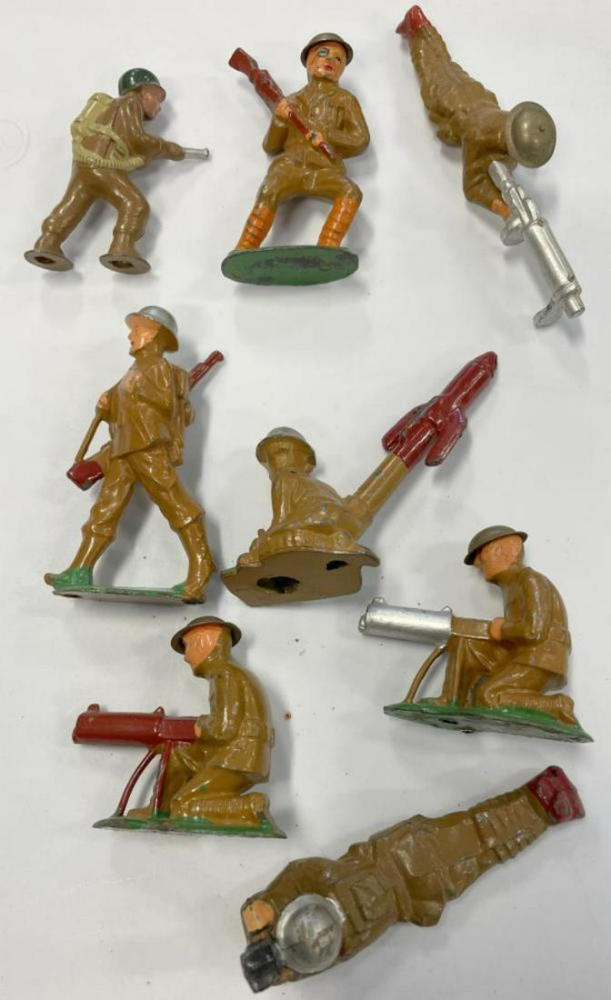 8 Nice Dimestore Soldiers (1 of 4)