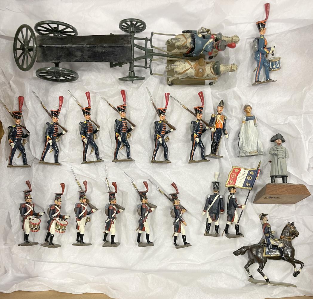 20pc Vintage Mignot Soldiers (1 of 4)