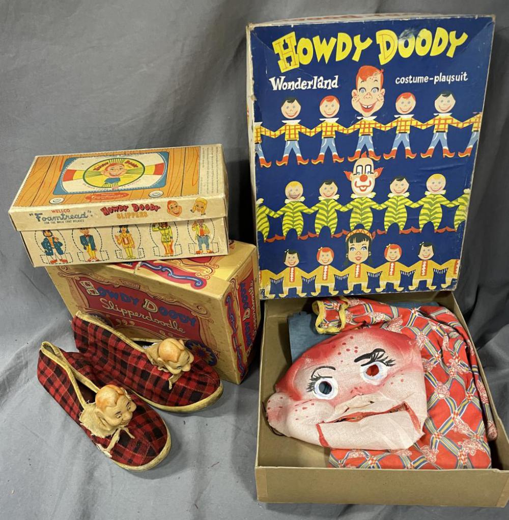 3 Vintage Howdy Doody Collectibles (1 of 6)