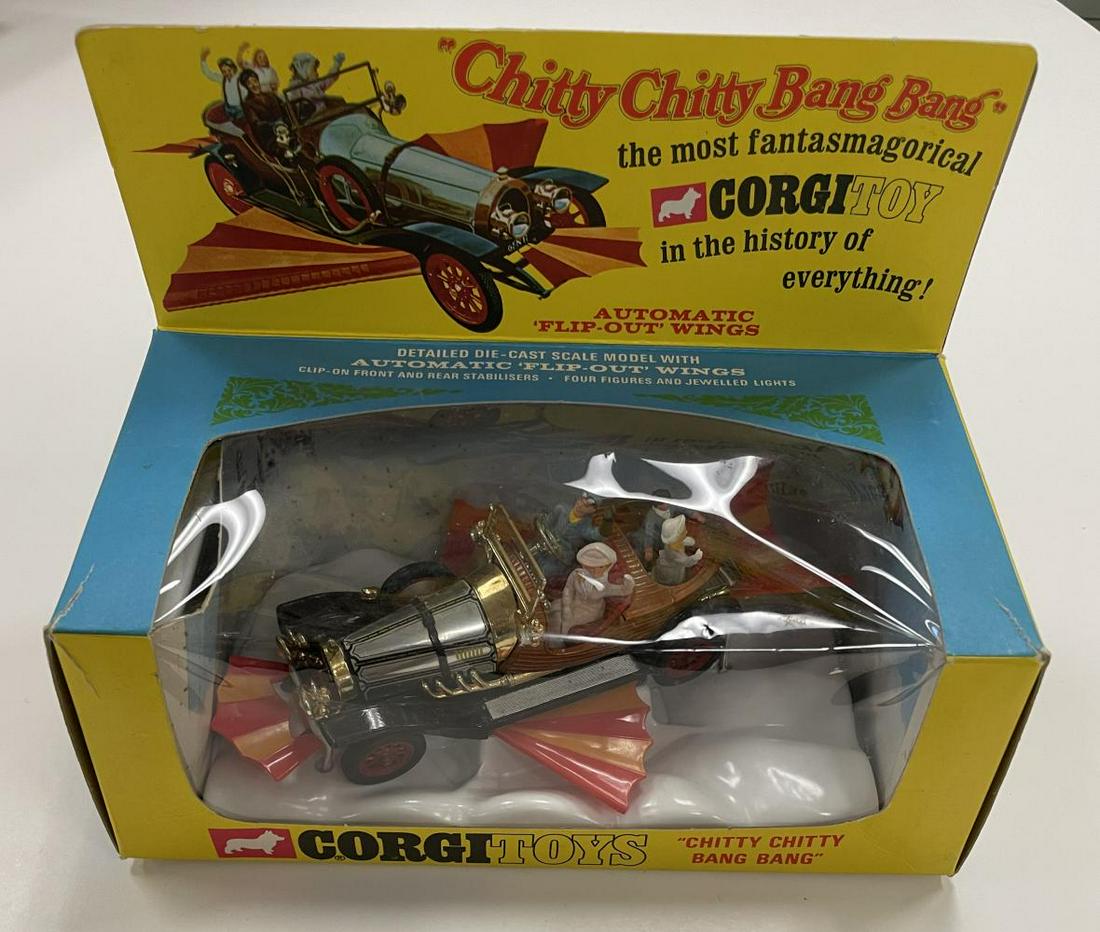 Nice Boxed Corgi 266 Chitty-Chitty Bang-Bang (1 of 3)