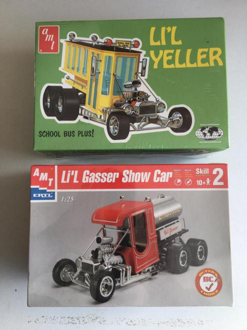 Lot of Two Mint Unopened AMT Model Kits. (1 of 3)