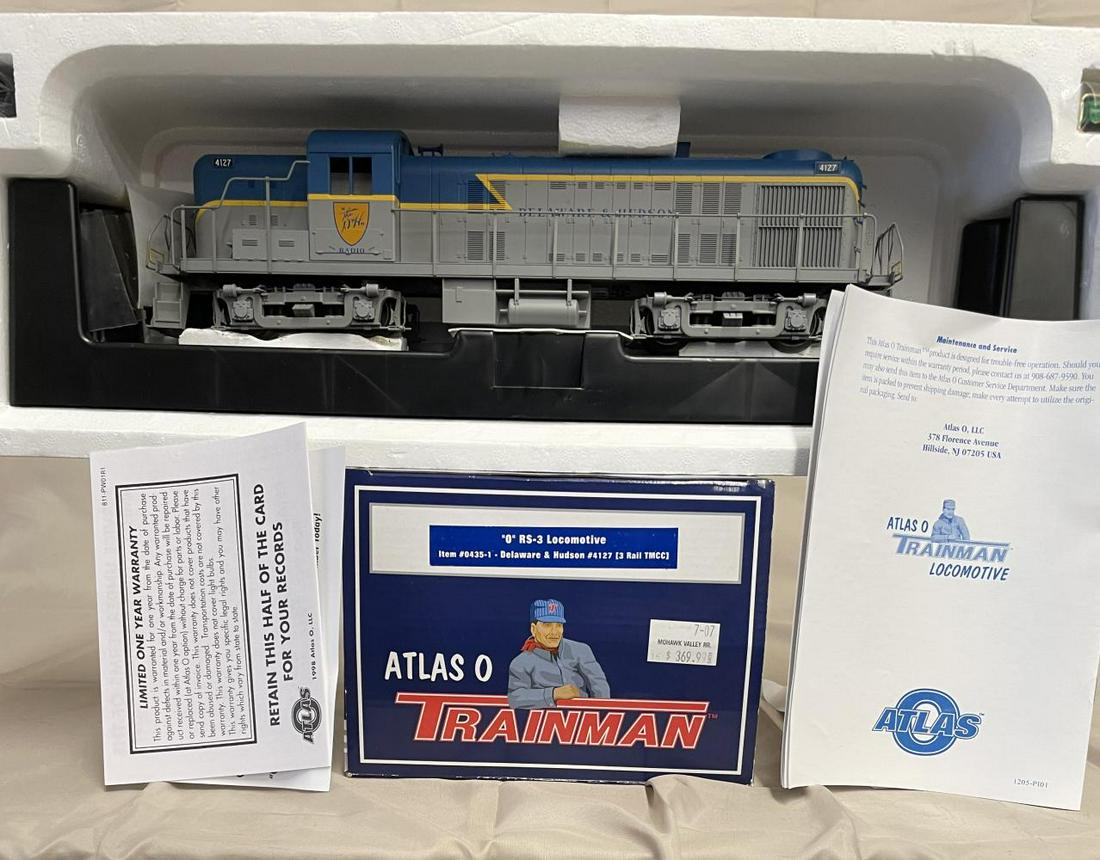 Atlas 435-1 D&H RS3 Diesel: Nice diesel, equipped with Lionel TMCC and RailSounds. It shows light runtime with inserts, paperwork and box.