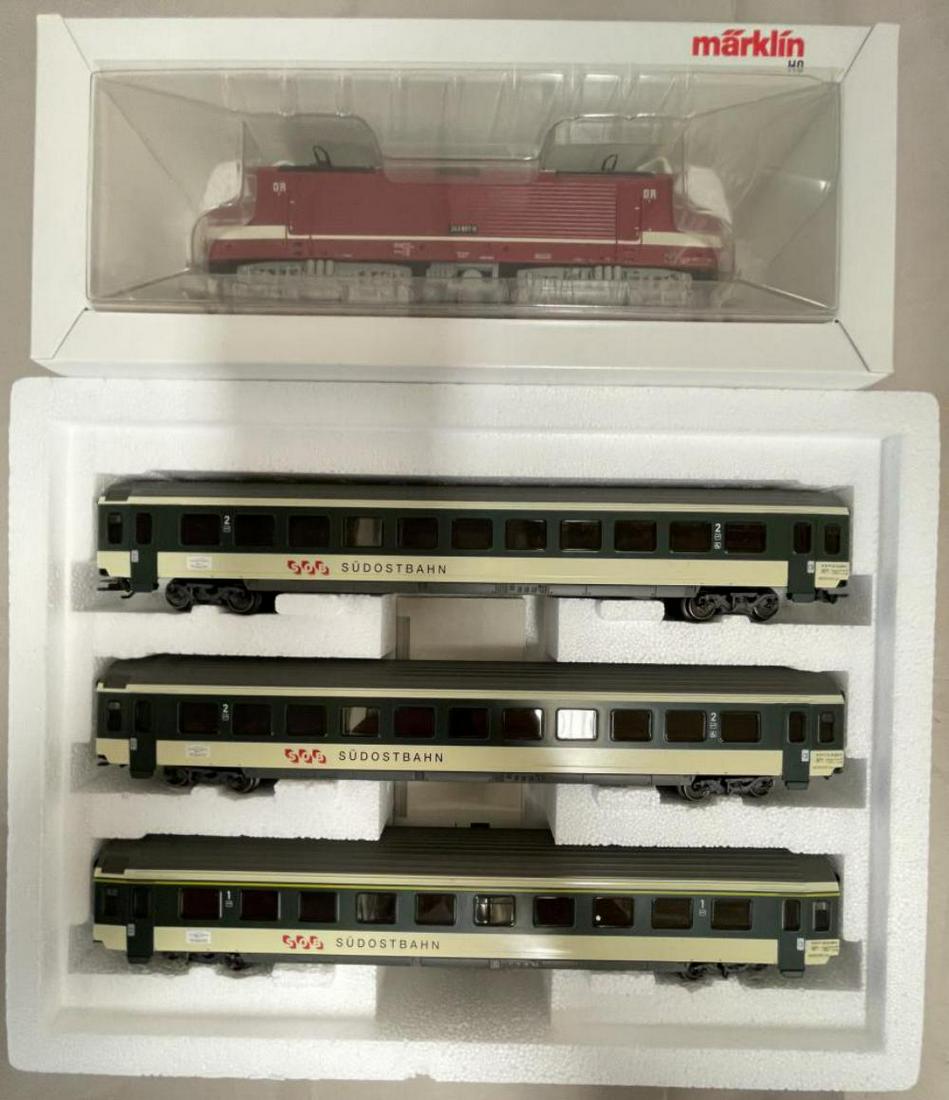 Marklin HO DB Express Train Set (1 of 2)