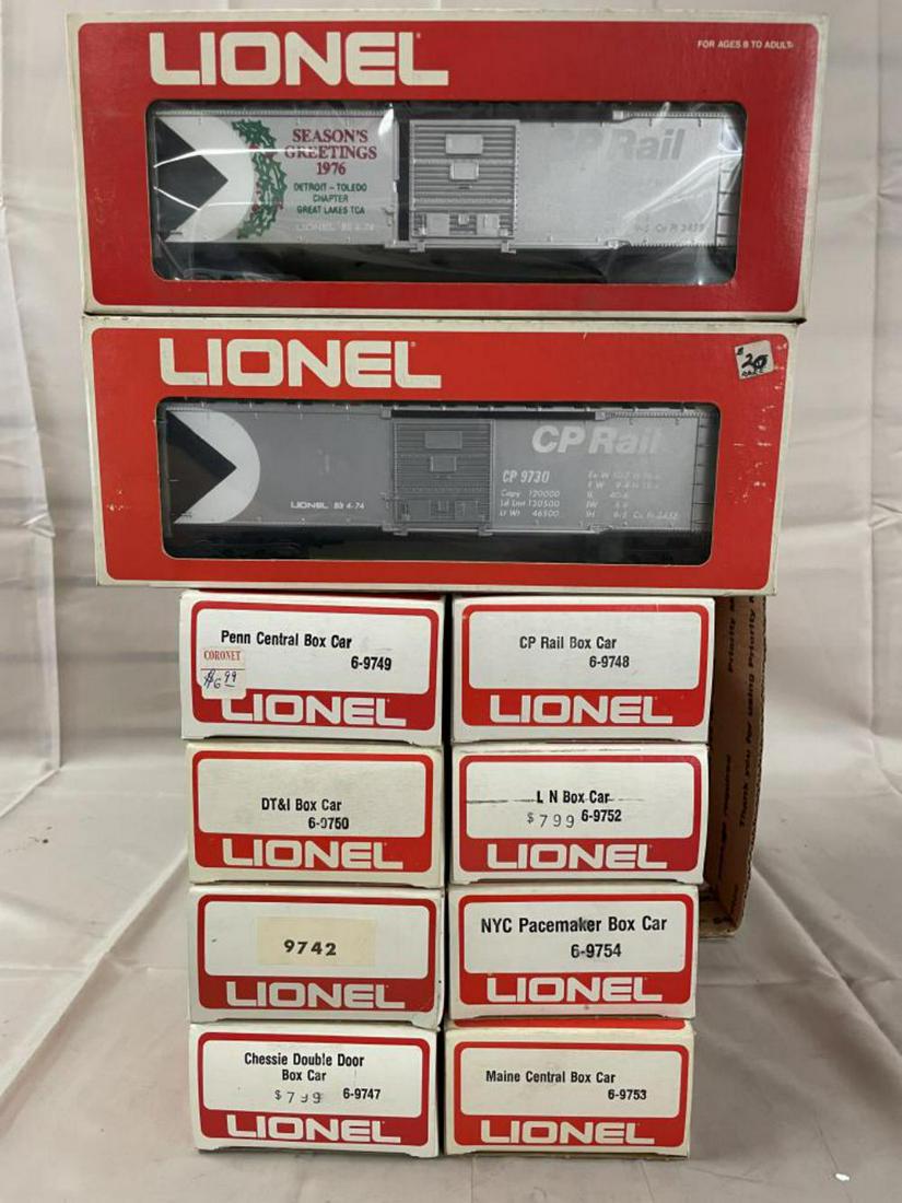10 Lionel MPC Boxcars (1 of 3)