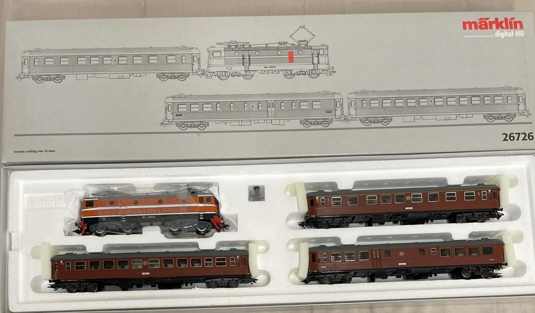 Marklin HO 26726 Swedish Express Train (1 of 3)