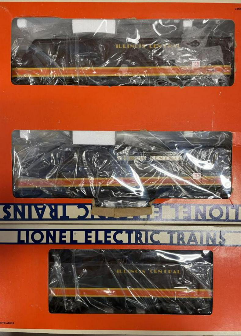 Lionel 8580 and 8581 IC F3 ABA Diesels: Clean matched set, all showing light runtime with lightly worn boxes. From the Estate Collection of Frank Pisani