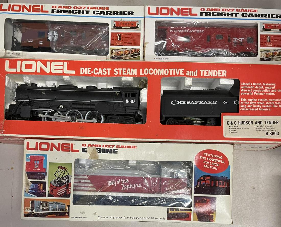2 Lionel MPC Locos, 3 Cabooses (1 of 2)