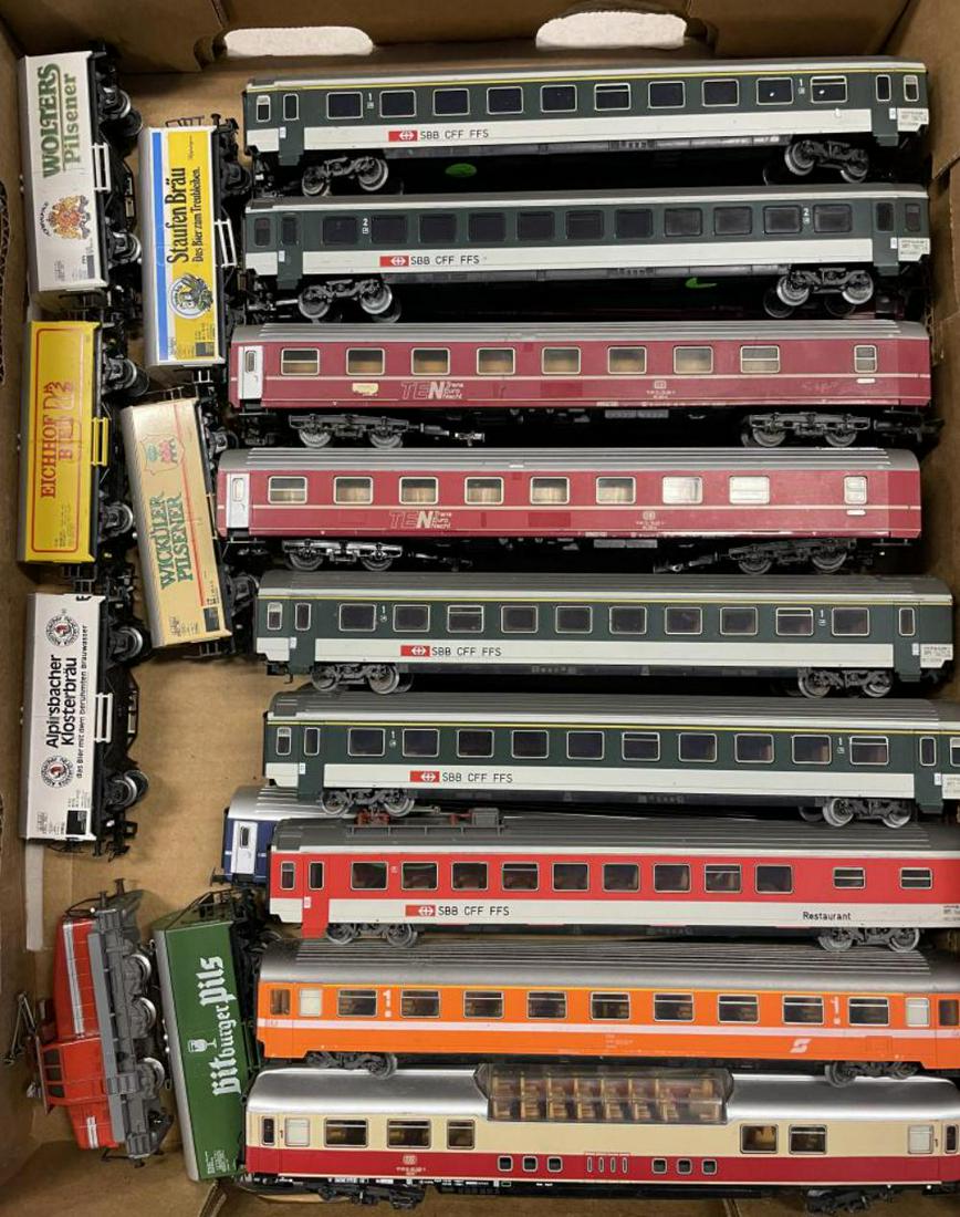 26pc Modern Marklin HO Group (1 of 2)