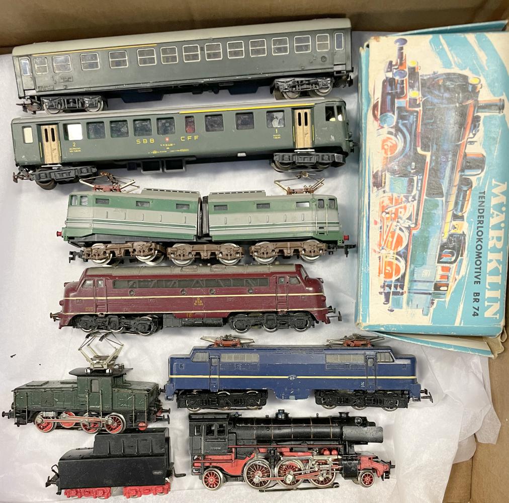 8pc Vintage Marklin and Kleinbahn HO Group (1 of 4)