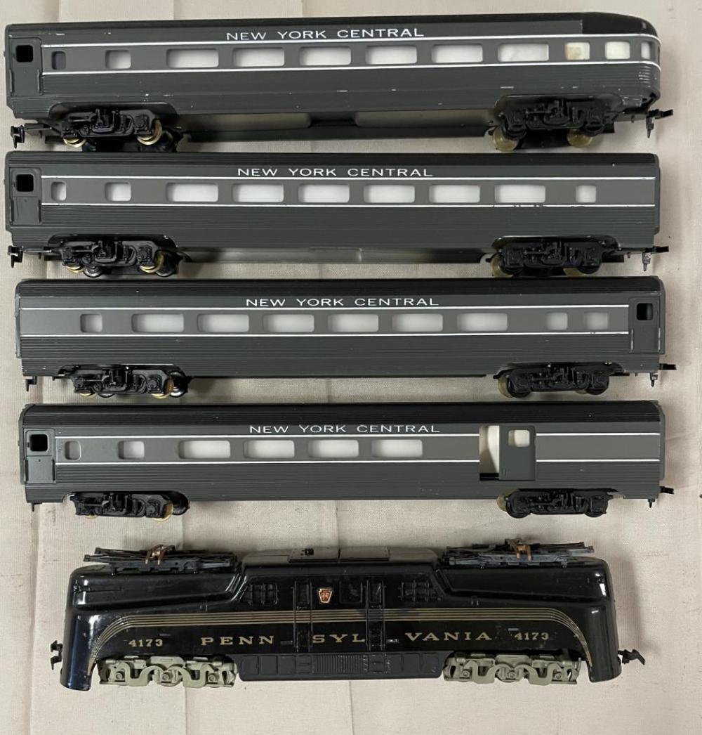 5pc Tyco Mantua Passenger Set (1 of 3)