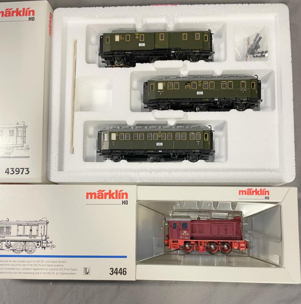 Marklin HO Diesel Passenger Set (1 of 2)