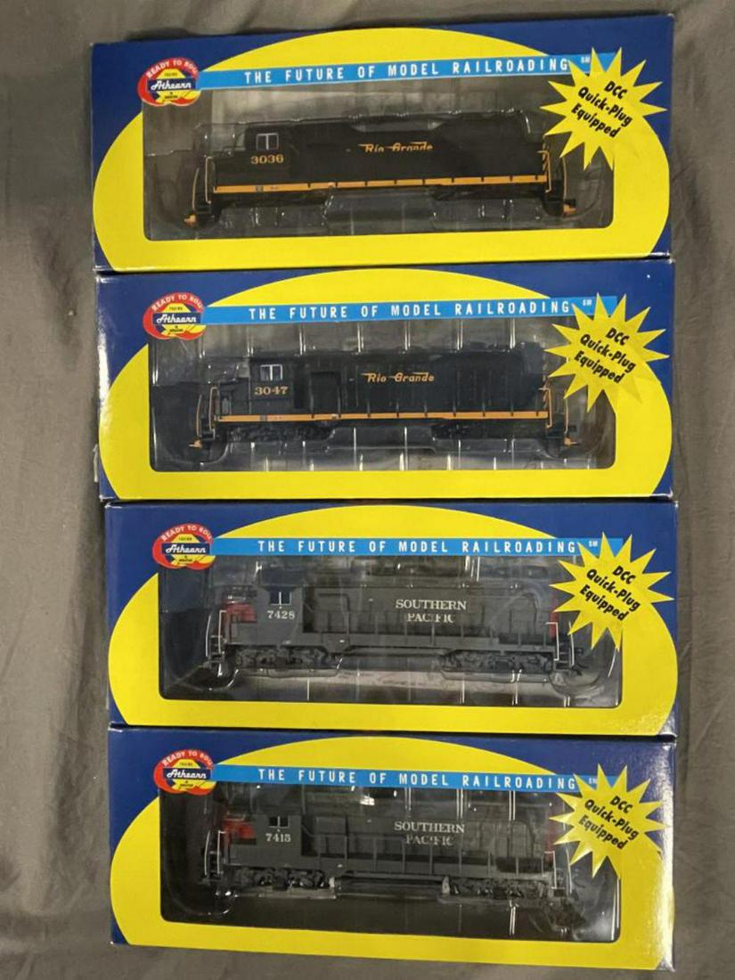 4 Boxed Athearn HO Diesels (1 of 4)