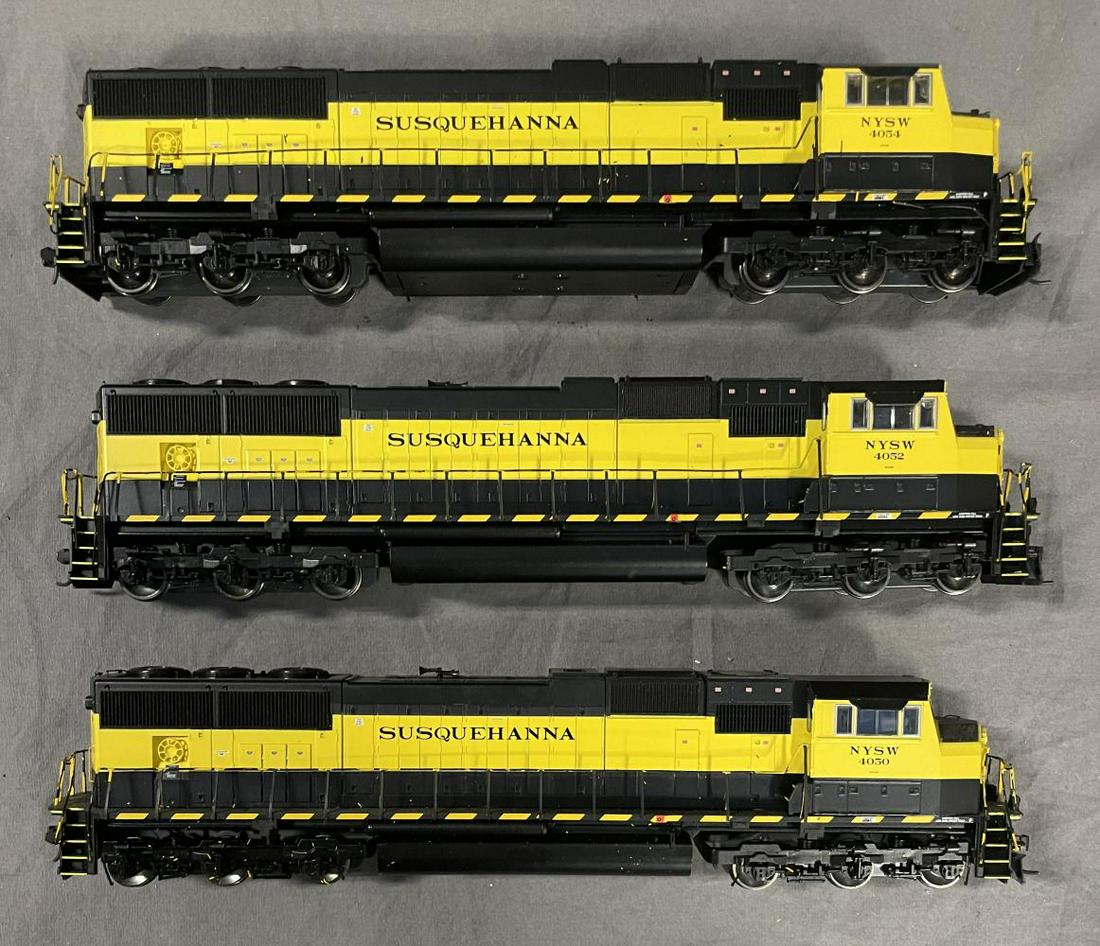 3 HO Susquehanna SD70M Diesels (1 of 2)
