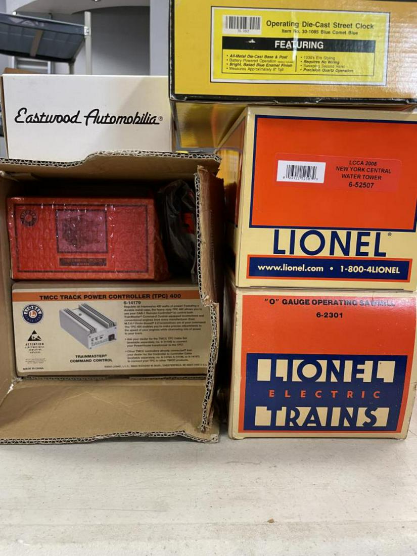 5 Modern Train Accessories (1 of 4)