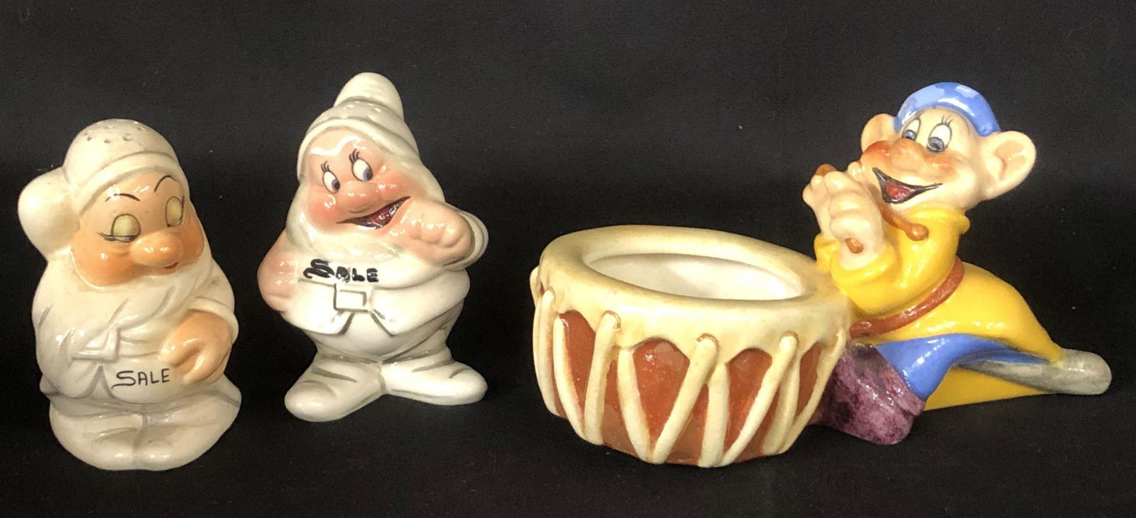 Zaccagnini. (3) Piece Lot. (1 of 6)