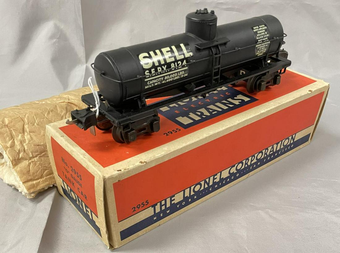High Grade Boxed Lionel 2955 Shell Tank Car (1 of 3)