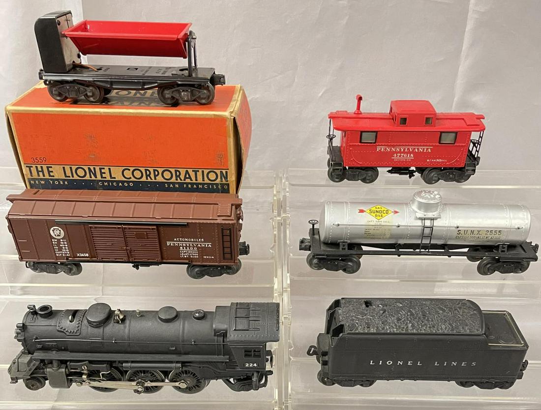 Clean 1946 Lionel 224 Set (2103WS) (1 of 6)