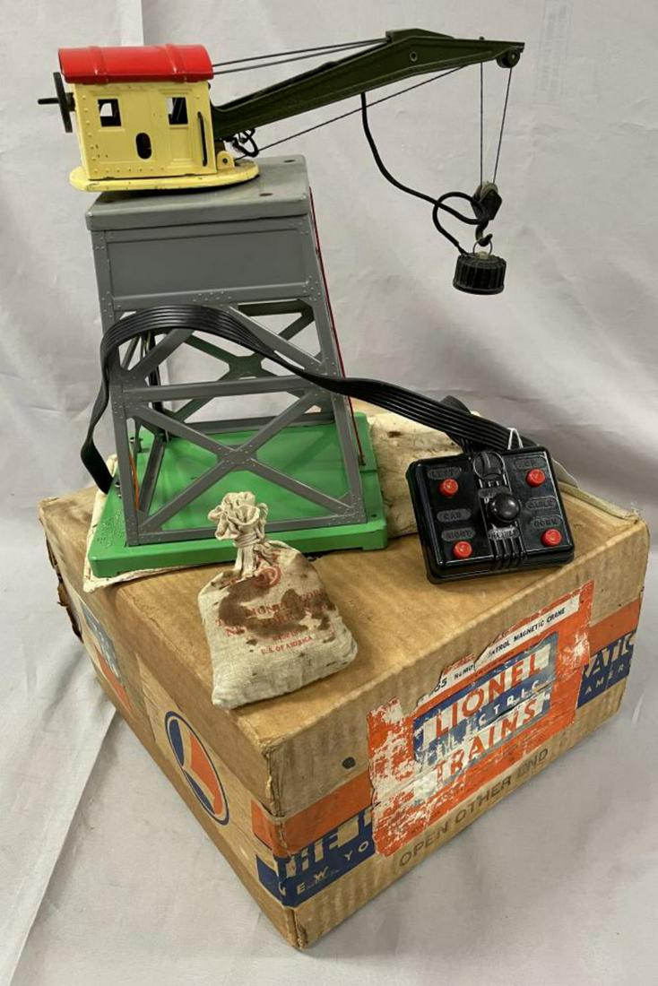 Nice Boxed 1942 Lionel 165 Magnetic Crane (1 of 3)