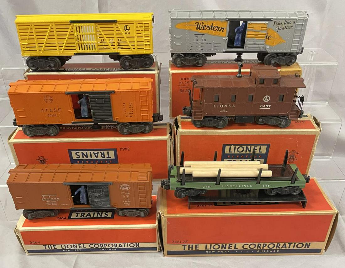 6 Clean Boxed Lionel Freight Cars (1 of 6)