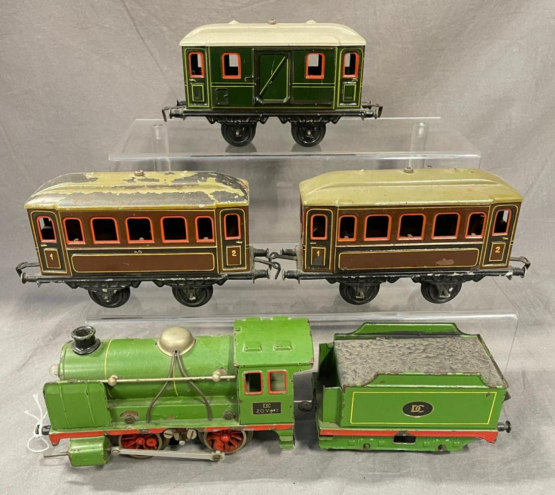 Unusual Boxed DOLL Steam Passenger Set (1 of 5)