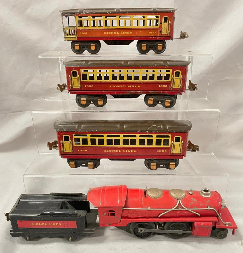 1935 Lionel Jr Passenger Set (1056E) (1 of 3)
