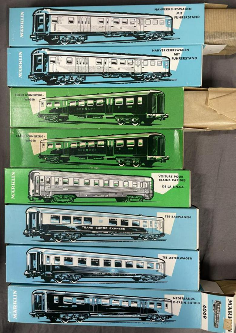 8 Vintage Marklin Passenger Cars (1 of 4)