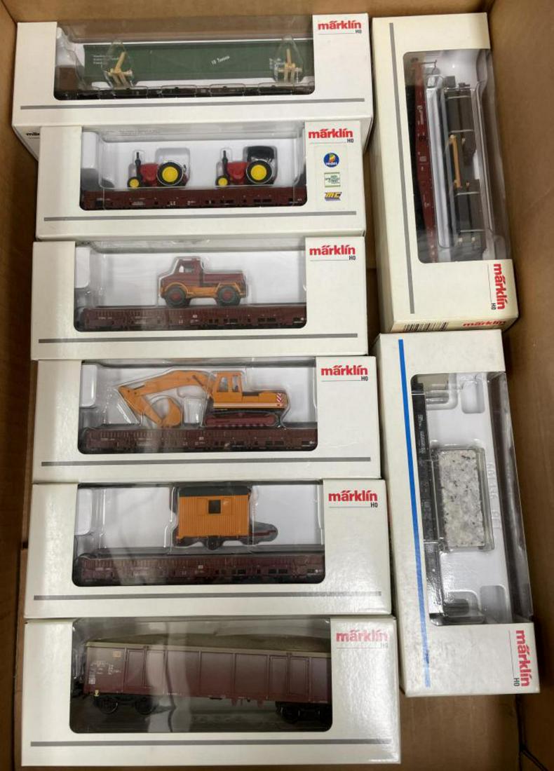 8 Marklin HO Construction Freight Cars (1 of 4)