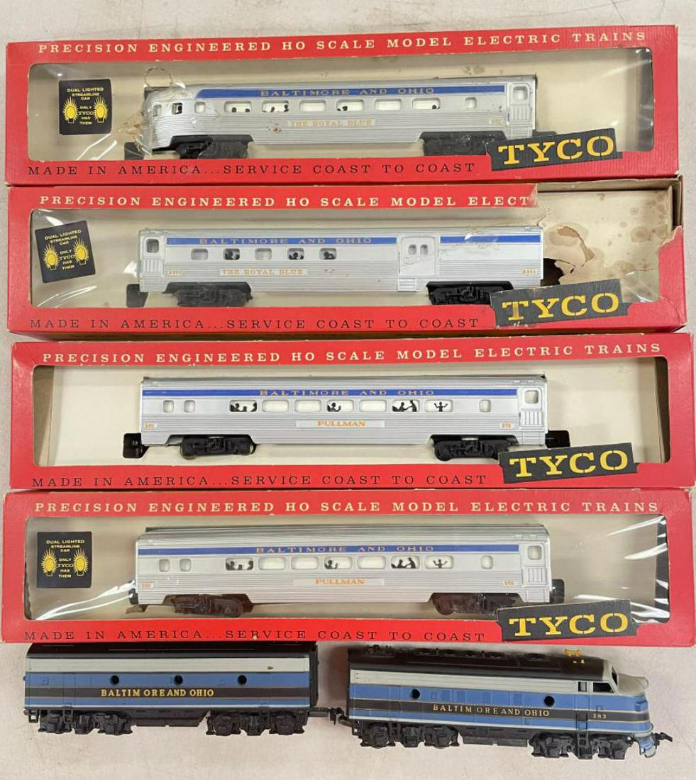 Nice Tyco Mantua HO BnO Passenger Set (1 of 6)
