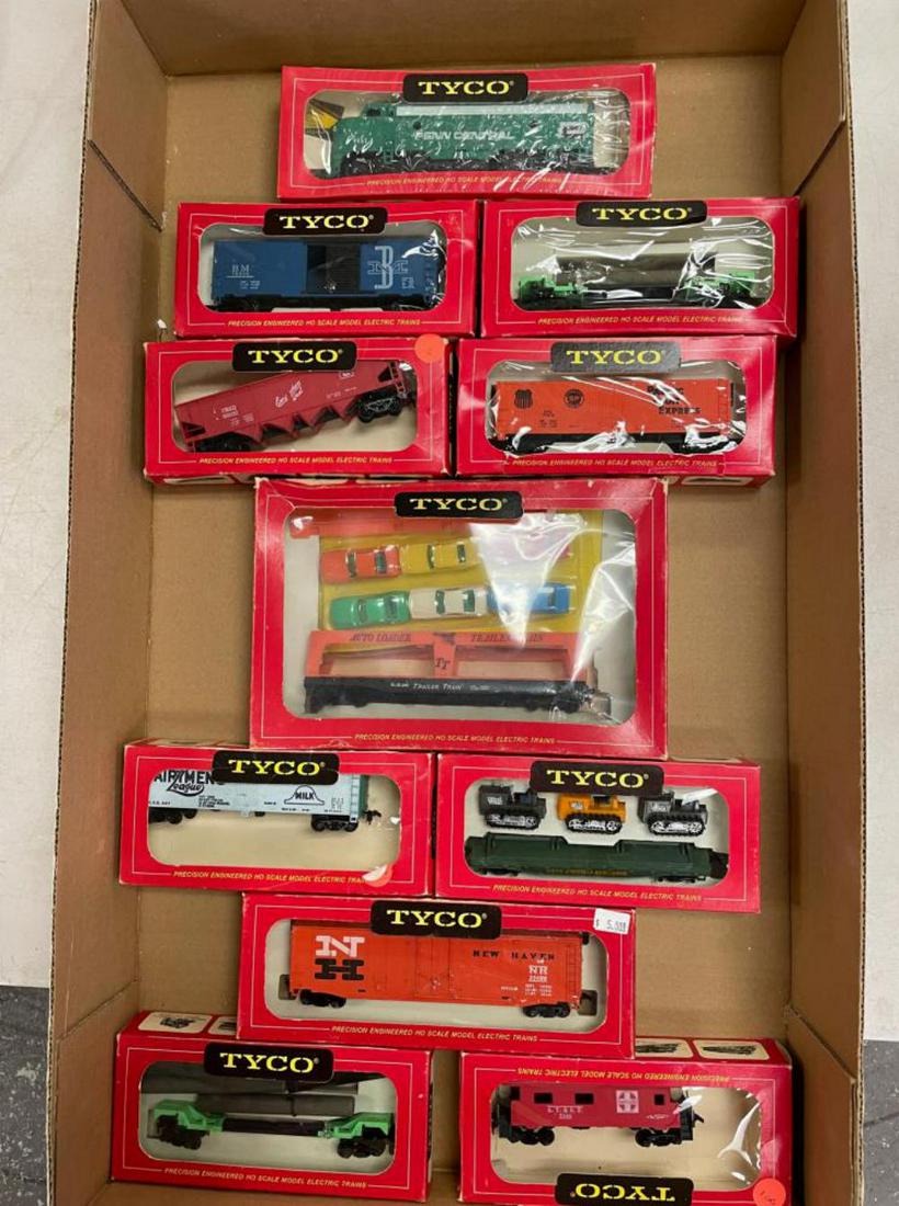 12p Boxed Tyco Mantua HO Diesel Freight Set (1 of 3)