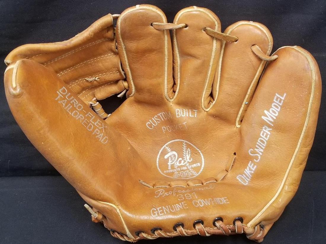 1950/60's Duke Snider "PAL" Store Model Glove (1 of 6)