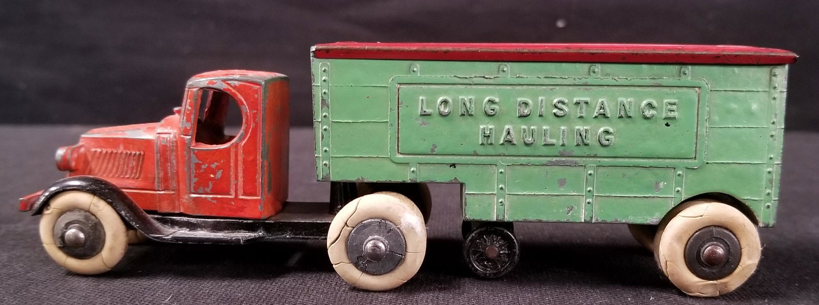 Scarce TootsieToy World’s Fair Moving Van: Nice example with 100% decal from the 1933 Century Of Progress World’s Fair in Chicago. It is intact and shows light to moderate playwear.