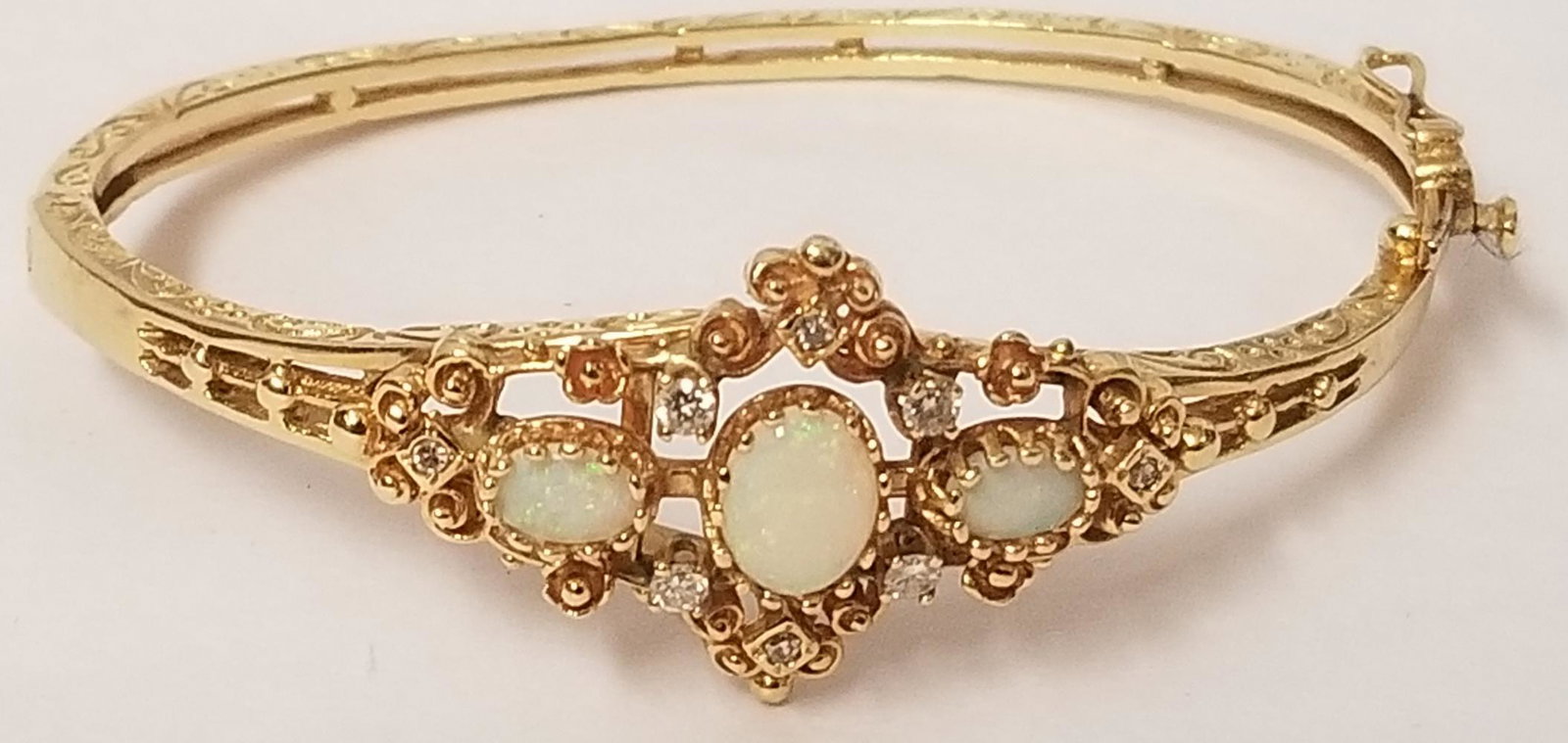 Vintage 14K Yellow Gold Opal & Diamond Bracelet (1 of 4)