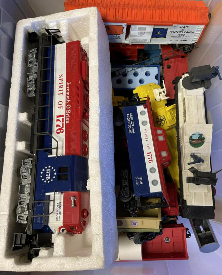 Large Lot Loose Lionel Trains (1 of 3)
