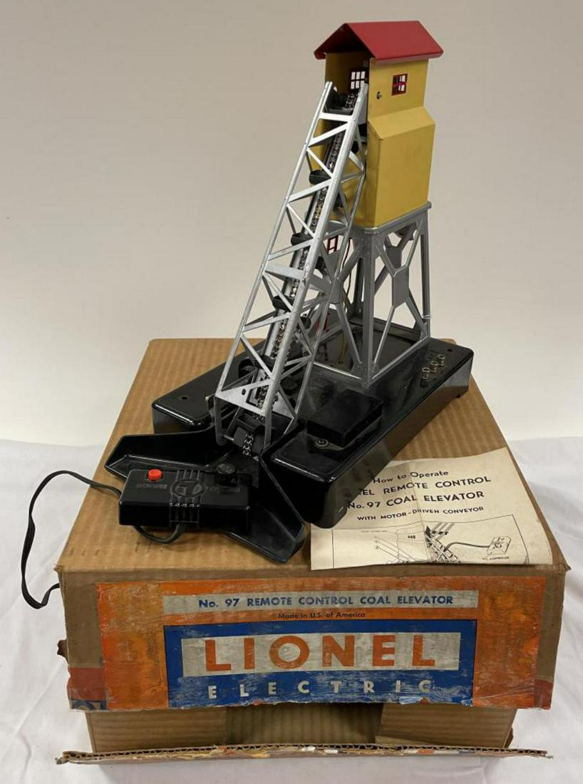 Nice Boxed Lionel 97 Coal Elevator (1 of 4)