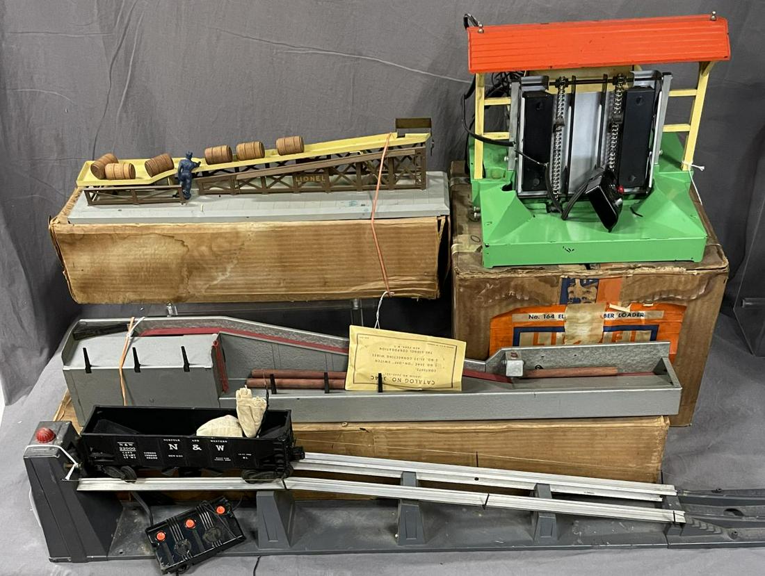 4 Lionel Accessories, 3 Boxed (1 of 8)