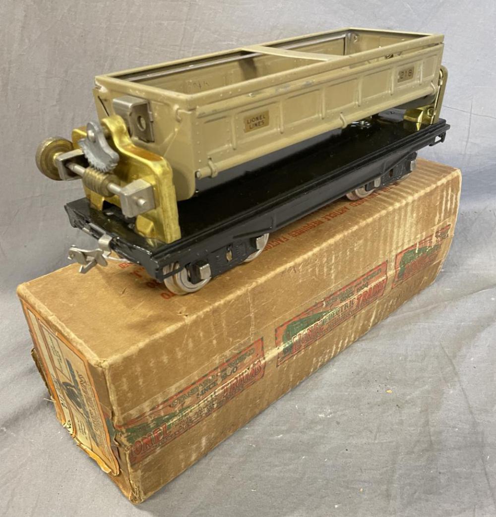 Nice Boxed Lionel 218 Dump Car (1 of 4)