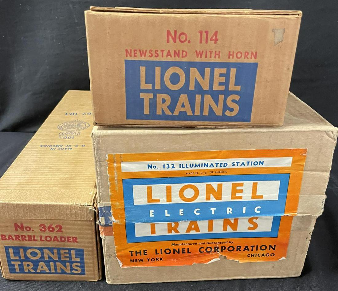 Nice Boxed Lionel 114, 362 & 132 Accessories (1 of 4)