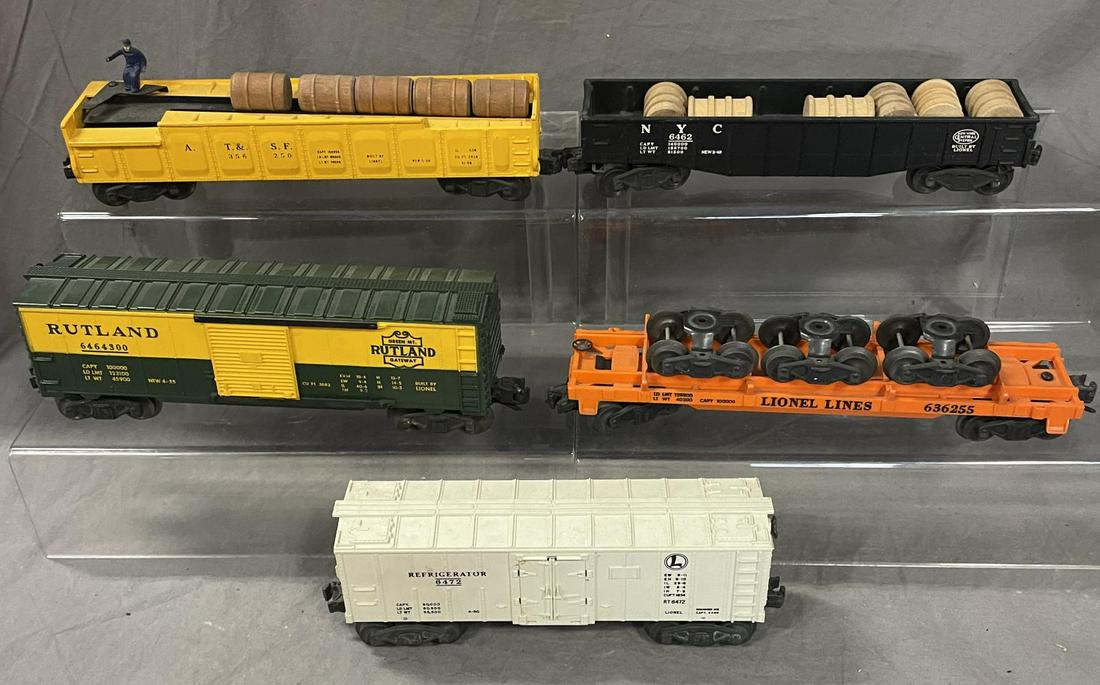 5 Lionel Freight Cars (1 of 4)