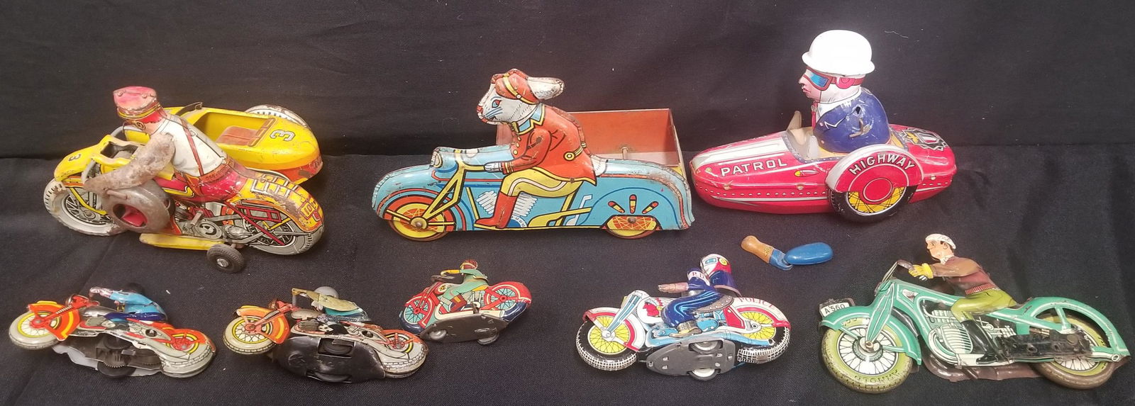 Mixed Lot of Toy Motorcycles (1 of 5)