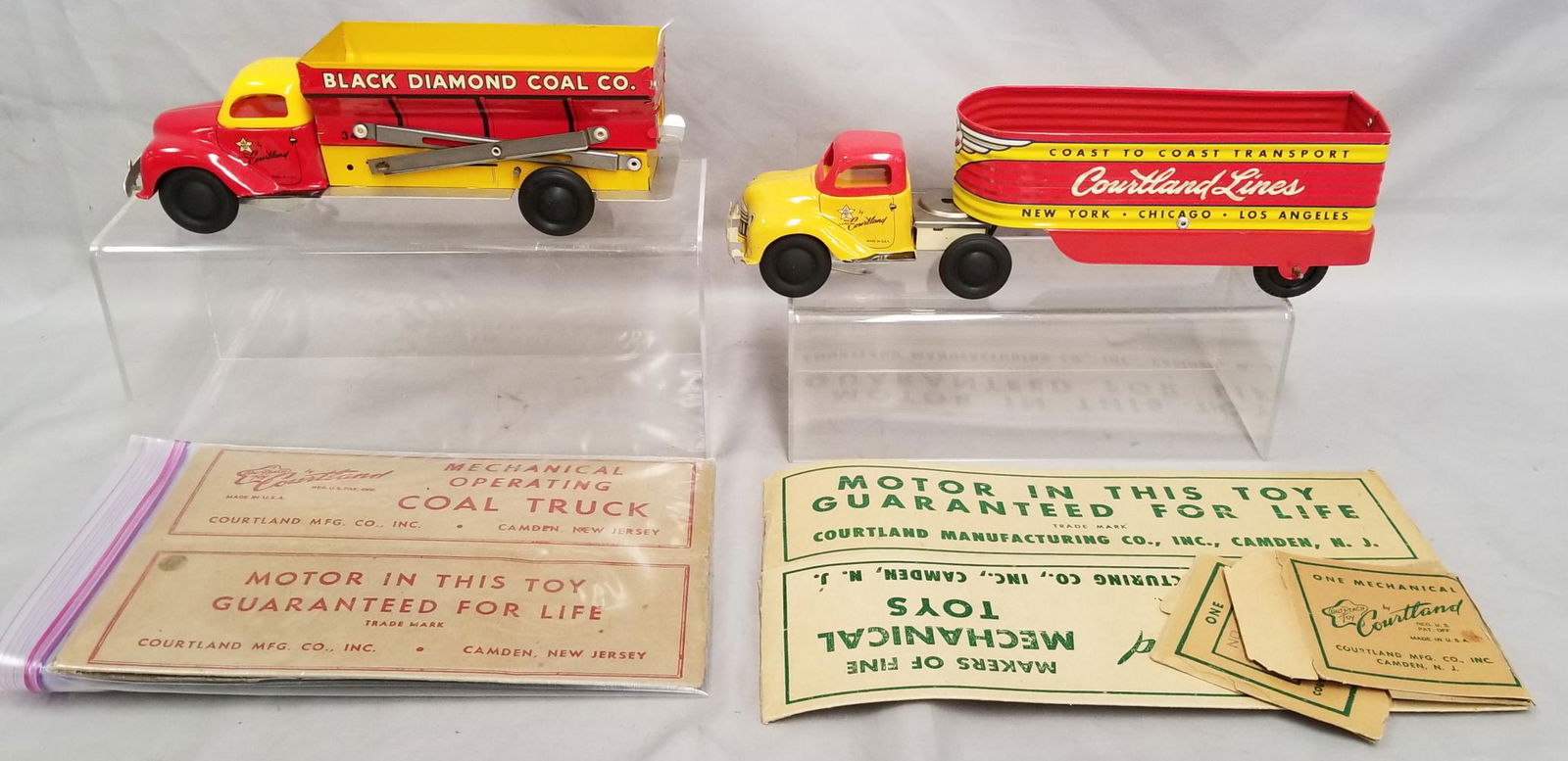 Lot of 2 Courtland Tin Litho Trucks with Boxes (1 of 13)