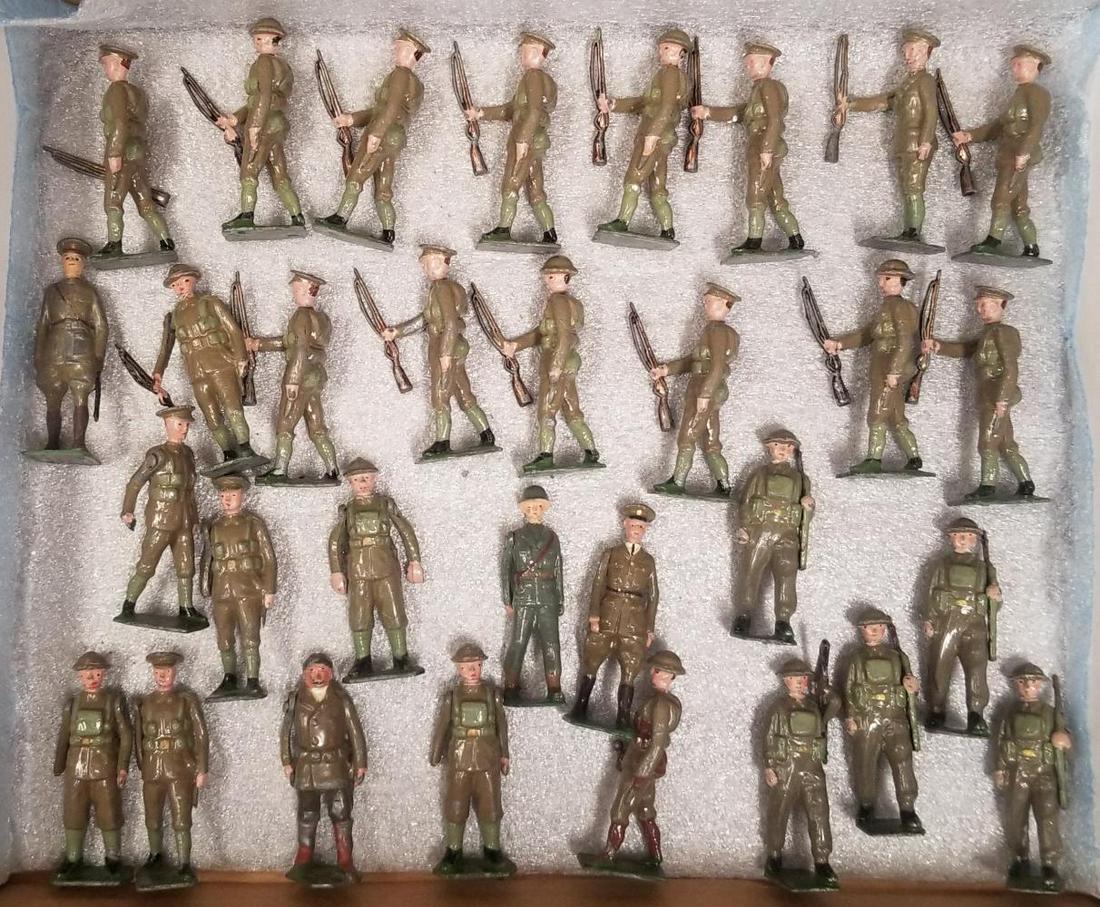 Britains Toy Soldier Lot, 30 Pieces (1 of 3)