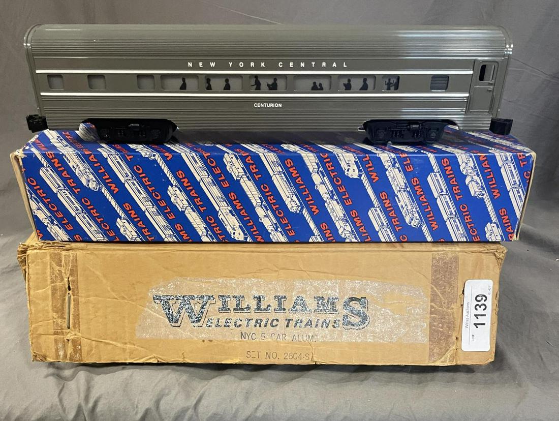 Williams 2604S NYC Aluminum Pass Cars (1 of 2)