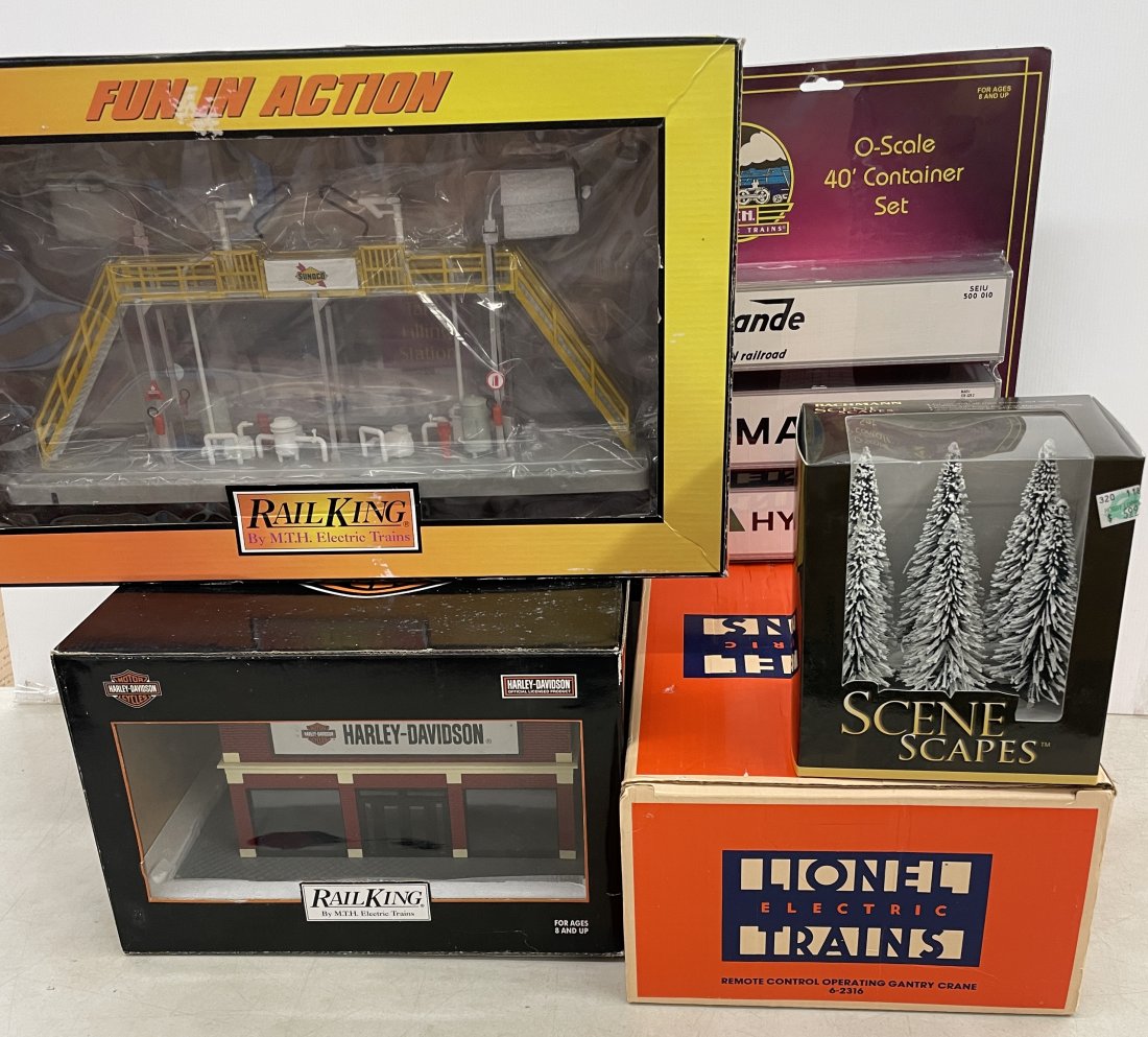 5pc Modern Train Accessories (1 of 4)