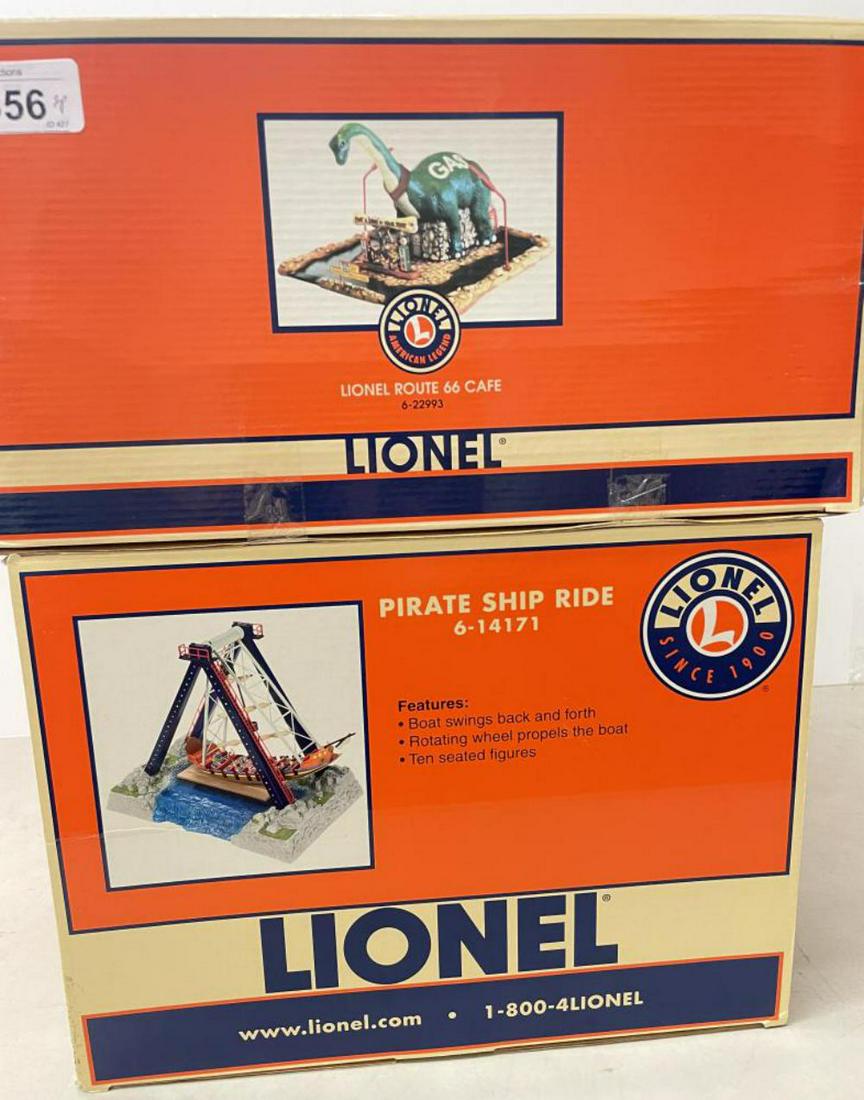 2 Lionel Accessories (1 of 3)