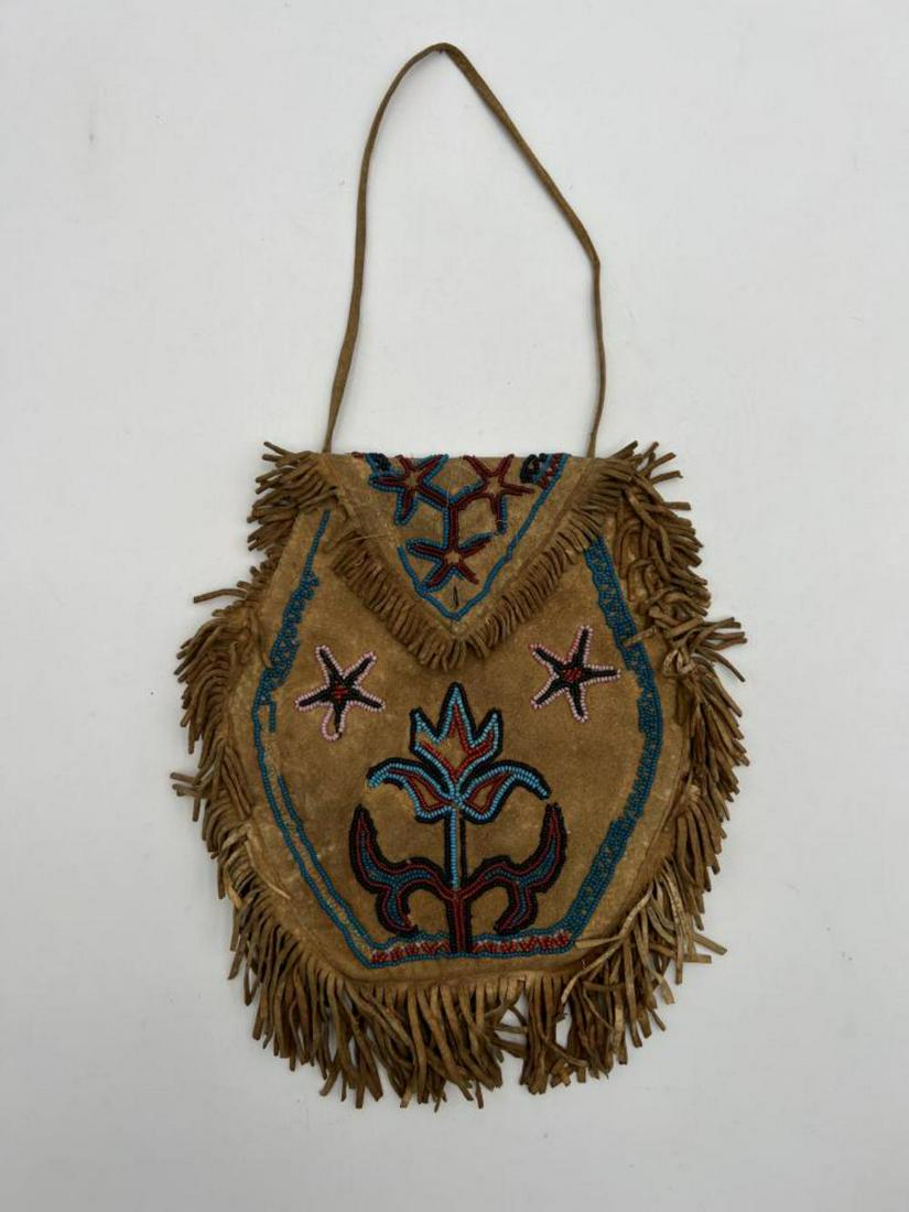 Native American Beaded Pouch (1 of 5)